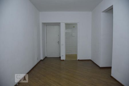 Sala de apartamento para alugar com 2 quartos, 68m² em Tanque, Rio de Janeiro