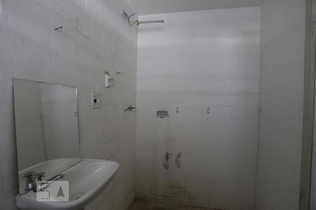 Banheiro de kitnet/studio à venda com 1 quarto, 32m² em República, São Paulo