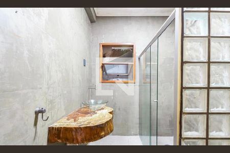 Banheiro de casa para alugar com 3 quartos, 230m² em Barra Funda, São Paulo