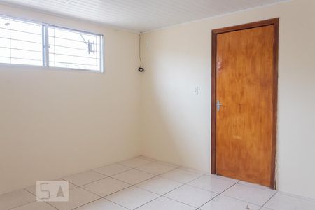 Quarto 1 de casa para alugar com 2 quartos, 72m² em Guajuviras, Canoas