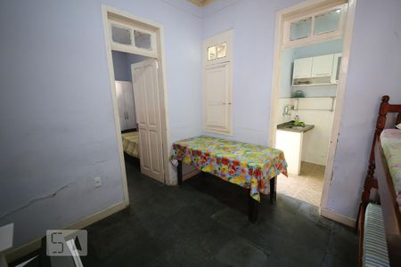 Sala de casa à venda com 2 quartos, 130m² em Centro, Niterói