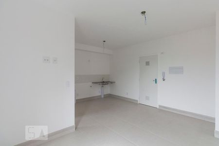 Sala / dormitório de kitnet/studio para alugar com 1 quarto, 24m² em Vila Santa Catarina, São Paulo