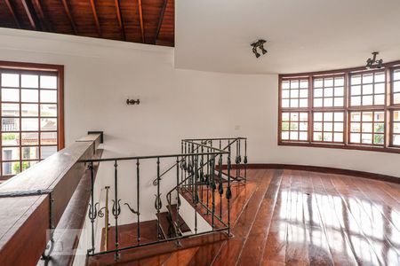 Casa à venda com 4 quartos, 349m² em Jardim São Caetano, São Caetano do Sul