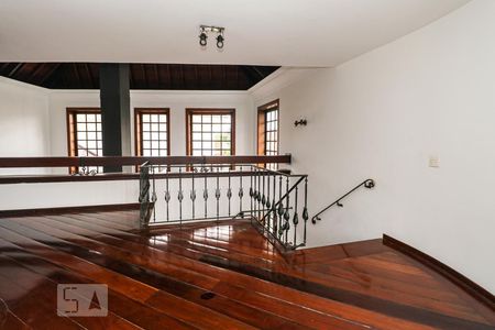 Casa à venda com 4 quartos, 349m² em Jardim São Caetano, São Caetano do Sul