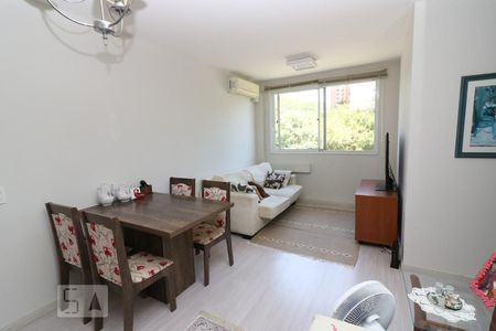 Sala de apartamento à venda com 3 quartos, 68m² em Jardim Carvalho, Porto Alegre