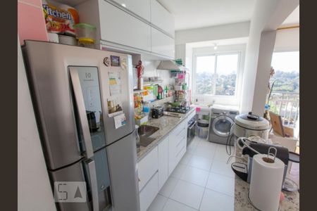 Cozinha de apartamento para alugar com 2 quartos, 52m² em Paraisópolis, São Paulo