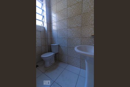 Banheiro de apartamento para alugar com 3 quartos, 65m² em Higienópolis, Rio de Janeiro