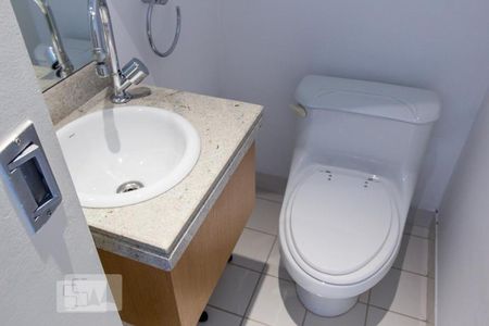 Lavabo de kitnet/studio para alugar com 1 quarto, 45m² em Moema, São Paulo