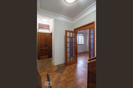 hall da escada de casa para alugar com 5 quartos, 300m² em Serra , Belo Horizonte