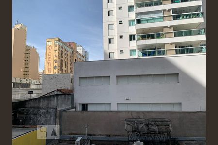 Vista de kitnet/studio para alugar com 1 quarto, 55m² em Centro, Campinas