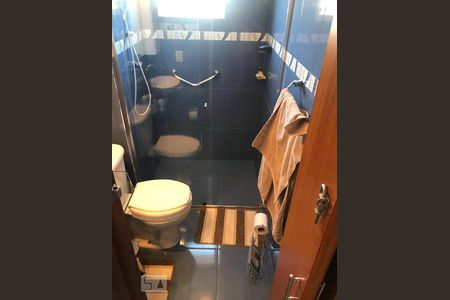 Banheiro de apartamento à venda com 2 quartos, 52m² em Jardim Peri, São Paulo