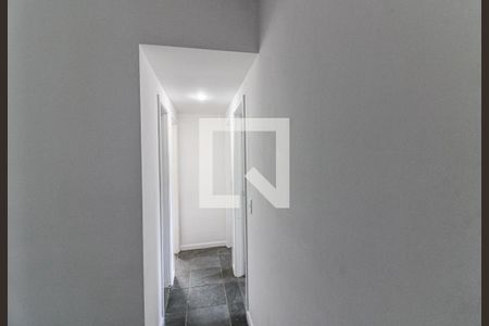 Corredor de apartamento para alugar com 3 quartos, 80m² em Recreio dos Bandeirantes, Rio de Janeiro