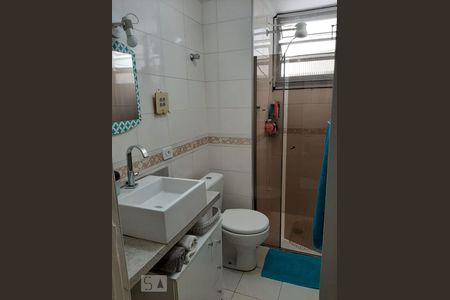 Banheiro de apartamento à venda com 2 quartos, 64m² em Vila Buarque, São Paulo