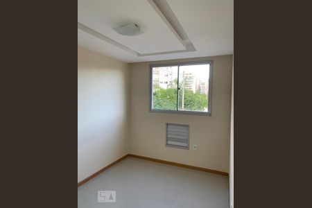 Quarto 2 de apartamento para alugar com 2 quartos, 52m² em Barra da Tijuca, Rio de Janeiro