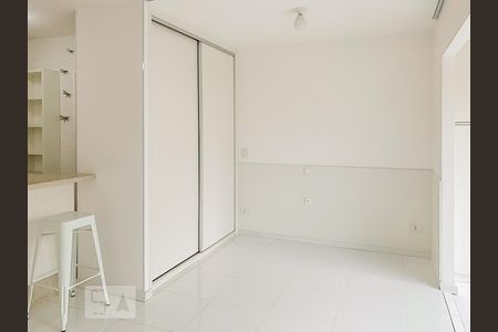 Kitnet/Studio à venda com 1 quarto, 35m² em Cambuci, São Paulo