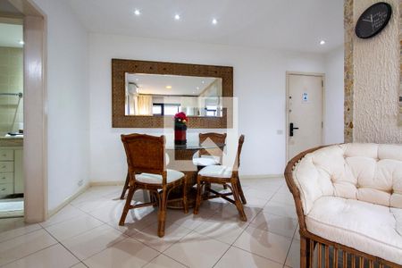 Sala de apartamento para alugar com 1 quarto, 56m² em Barra da Tijuca, Rio de Janeiro