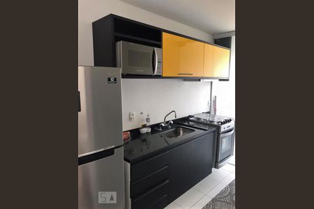 Cozinha de apartamento para alugar com 1 quarto, 50m² em Jardim Anália Franco, São Paulo