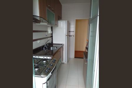 Cozinha de apartamento à venda com 2 quartos, 58m² em Parque Assunção, Taboão da Serra