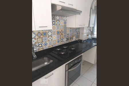 Cozinha de apartamento para alugar com 2 quartos, 47m² em Vila Independência, São Paulo