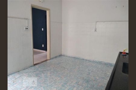 Cozinha de apartamento para alugar com 2 quartos, 80m² em Quarta Parada, São Paulo