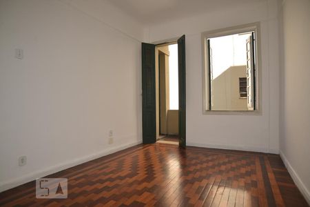 Apartamento à venda com 76m², 3 quartos e sem vagaSala