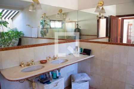 Casa para alugar com 600m², 4 quartos e 6 vagas Casa para alugar com 600m², 4 quartos e 6 vagasBanheiro do Quarto 3