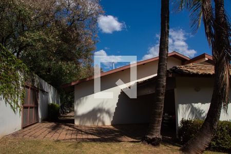 Casa para alugar com 600m², 4 quartos e 6 vagas Casa para alugar com 600m², 4 quartos e 6 vagasÁrea Externa