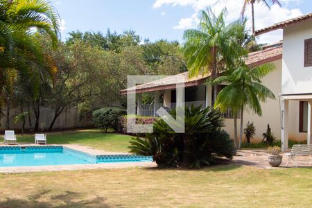 Casa para alugar com 600m², 4 quartos e 6 vagas Casa para alugar com 600m², 4 quartos e 6 vagasÁrea Externa