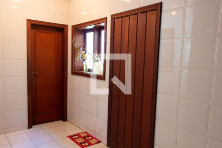 Casa para alugar com 600m², 4 quartos e 6 vagas Casa para alugar com 600m², 4 quartos e 6 vagasÁrea de Serviço