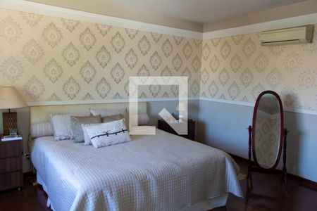 Casa para alugar com 600m², 4 quartos e 6 vagas Casa para alugar com 600m², 4 quartos e 6 vagasSuíte 1