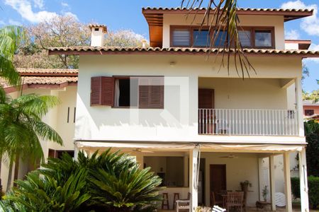 Casa para alugar com 600m², 4 quartos e 6 vagas Casa para alugar com 600m², 4 quartos e 6 vagasÁrea Externa