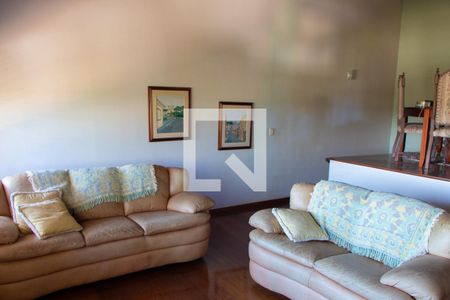 Casa para alugar com 600m², 4 quartos e 6 vagas Casa para alugar com 600m², 4 quartos e 6 vagasEscritório