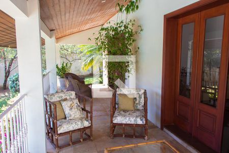 Casa para alugar com 600m², 4 quartos e 6 vagas Casa para alugar com 600m², 4 quartos e 6 vagasVaranda da Sala