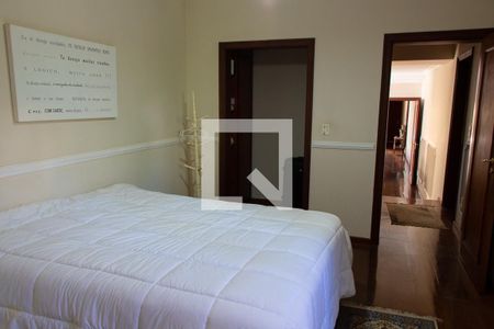 Casa para alugar com 600m², 4 quartos e 6 vagas Casa para alugar com 600m², 4 quartos e 6 vagasQuarto 4