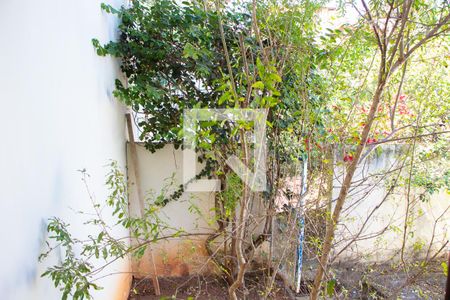 Casa para alugar com 600m², 4 quartos e 6 vagas Casa para alugar com 600m², 4 quartos e 6 vagasVista do Quarto 4