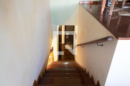 Casa para alugar com 600m², 4 quartos e 6 vagas Casa para alugar com 600m², 4 quartos e 6 vagasEscritório