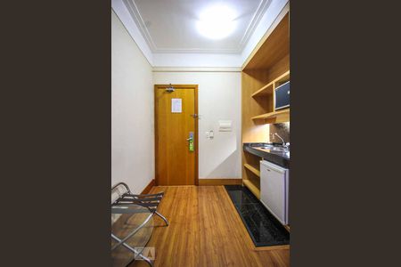 Quarto e cozinha de kitnet/studio para alugar com 1 quarto, 40m² em Lourdes, Belo Horizonte