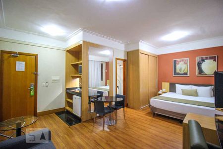 Quarto e cozinha de kitnet/studio para alugar com 1 quarto, 40m² em Lourdes, Belo Horizonte