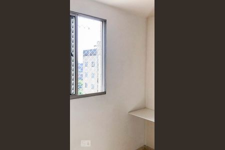 Quarto de apartamento para alugar com 3 quartos, 98m² em Cidade das Flores, Osasco