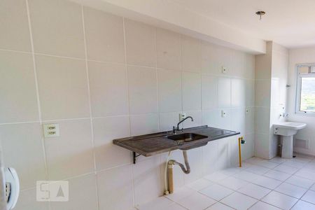 Cozinha  de apartamento à venda com 2 quartos, 48m² em Protásio Alves, Porto Alegre