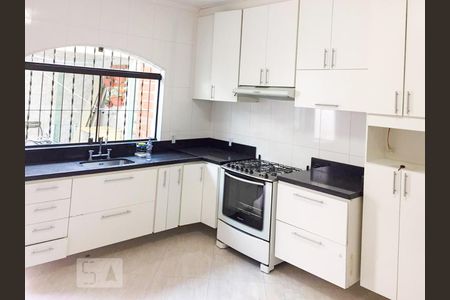 Cozinha de casa para alugar com 3 quartos, 130m² em Jardim Utinga, Santo André