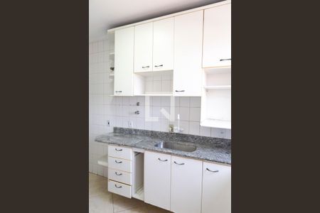 Apartamento à venda com 72m², 3 quartos e 2 vagas Apartamento à venda com 72m², 3 quartos e 2 vagasCozinha