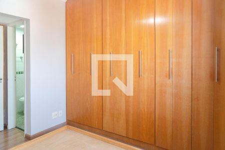 Apartamento à venda com 72m², 3 quartos e 2 vagas Apartamento à venda com 72m², 3 quartos e 2 vagasQuarto 1 Suíte