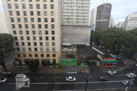 Vista de kitnet/studio para alugar com 1 quarto, 30m² em Centro, São Paulo