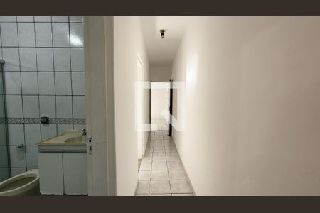 Corredor de casa à venda com 3 quartos, 110m² em Jardim das Tulipas, Jundiaí