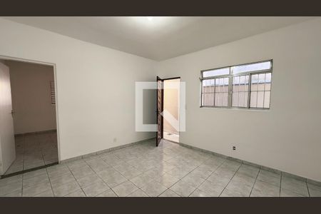Sala de casa à venda com 3 quartos, 110m² em Jardim das Tulipas, Jundiaí