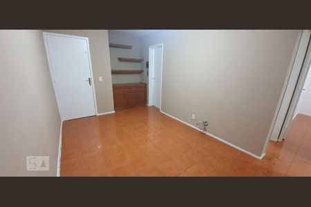 Sala de apartamento para alugar com 2 quartos, 48m² em Centro, Niterói