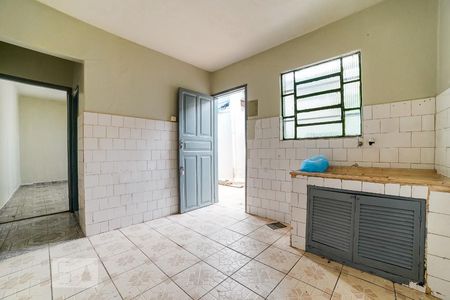 Cozinha de casa para alugar com 1 quarto, 30m² em Vila Paiva, São Paulo