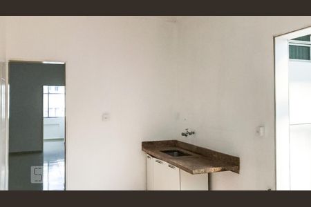 Cozinha de apartamento à venda com 3 quartos, 70m² em Liberdade, São Paulo