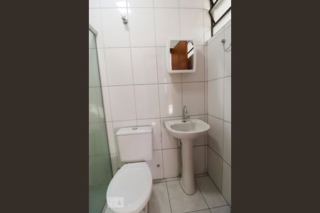 Banheiro de apartamento para alugar com 1 quarto, 45m² em Setor Pedro Ludovico, Goiânia